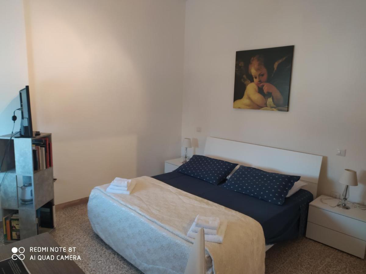 Bab San Feliciano Camere Foligno Buitenkant foto