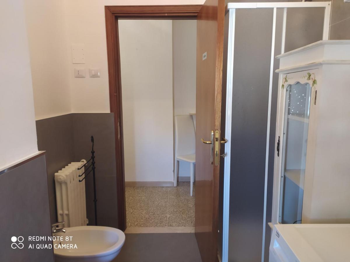 Bab San Feliciano Camere Foligno Buitenkant foto