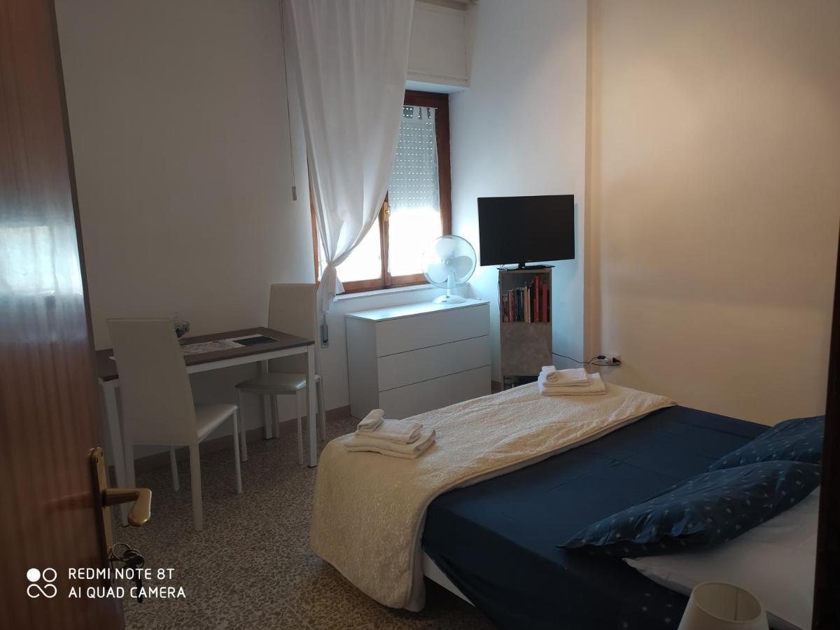 Bab San Feliciano Camere Foligno Buitenkant foto